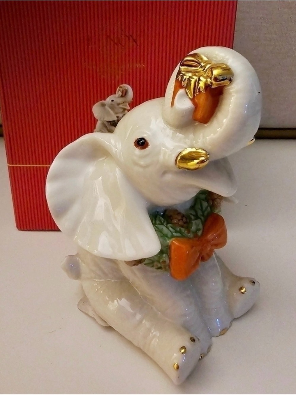 Lenox Christmas holiday elephant "Yuletide
Elephant" figurine 24 KT gold accent